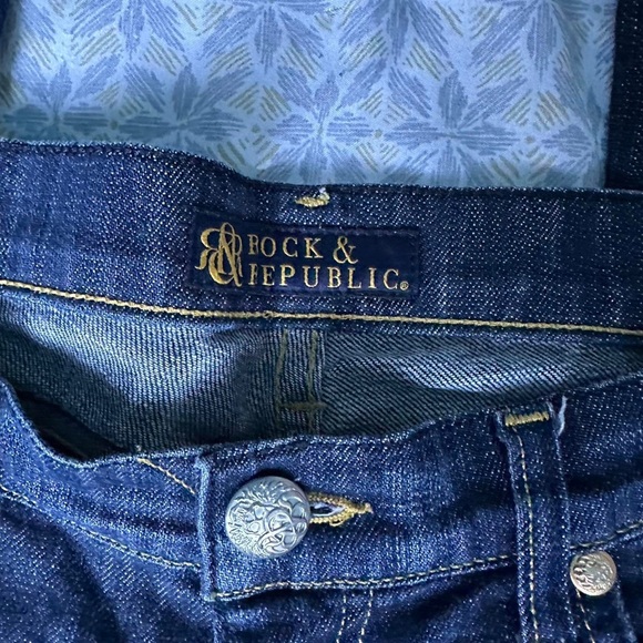 rock and republic flare low-rise jeans - Picture 3 of 4